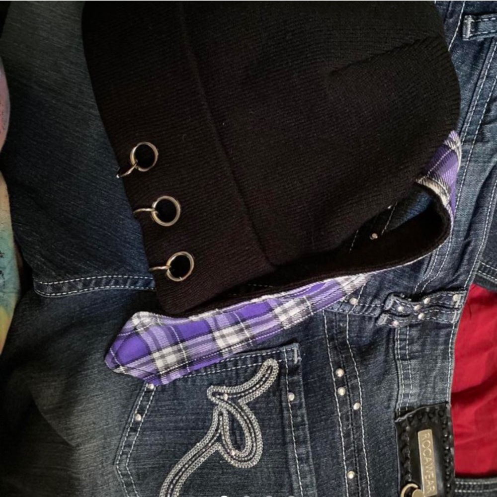 Rocowear jeans with a bunny beenie